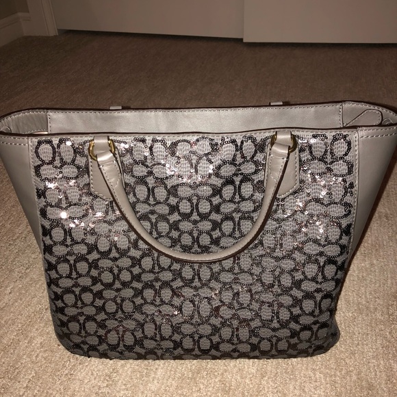 Coach Bag - Picture 6 of 6